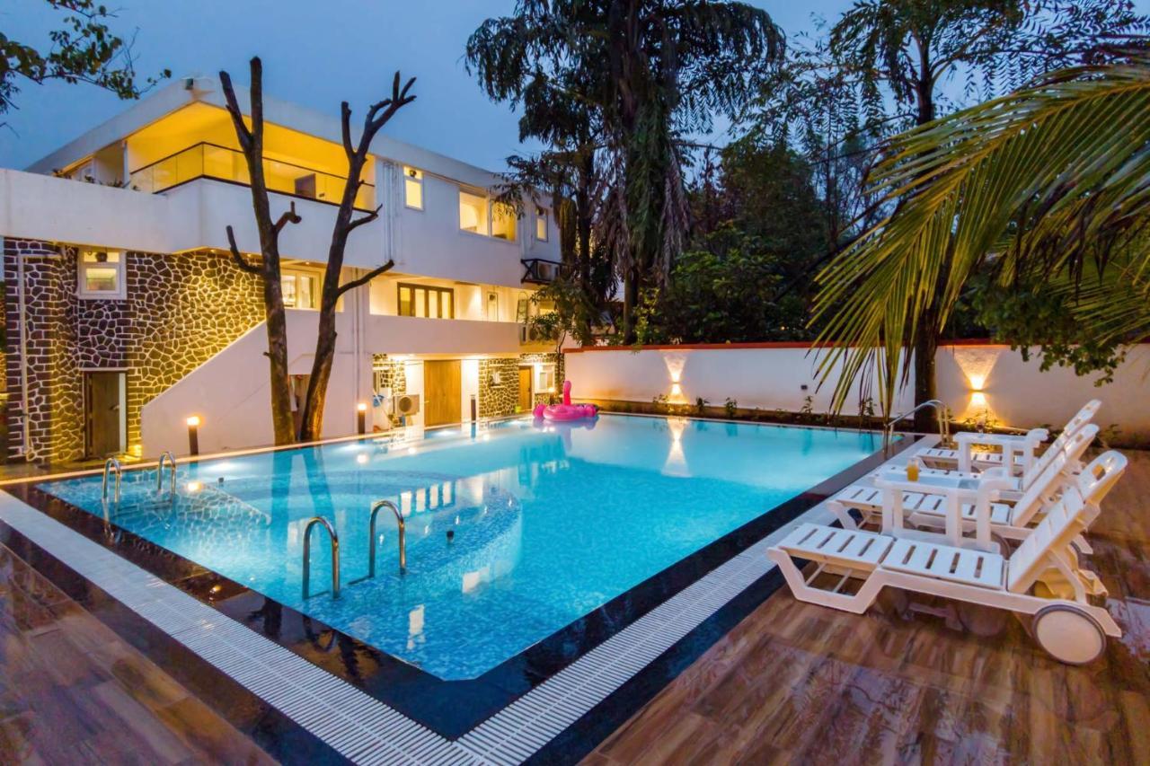 The Grey Medley By Stayvista With Mediterranean Interiors, Swimming Pool, Jacuzzi, Projector & A Lush Lawn With Gazebo Лонавала Екстериор снимка