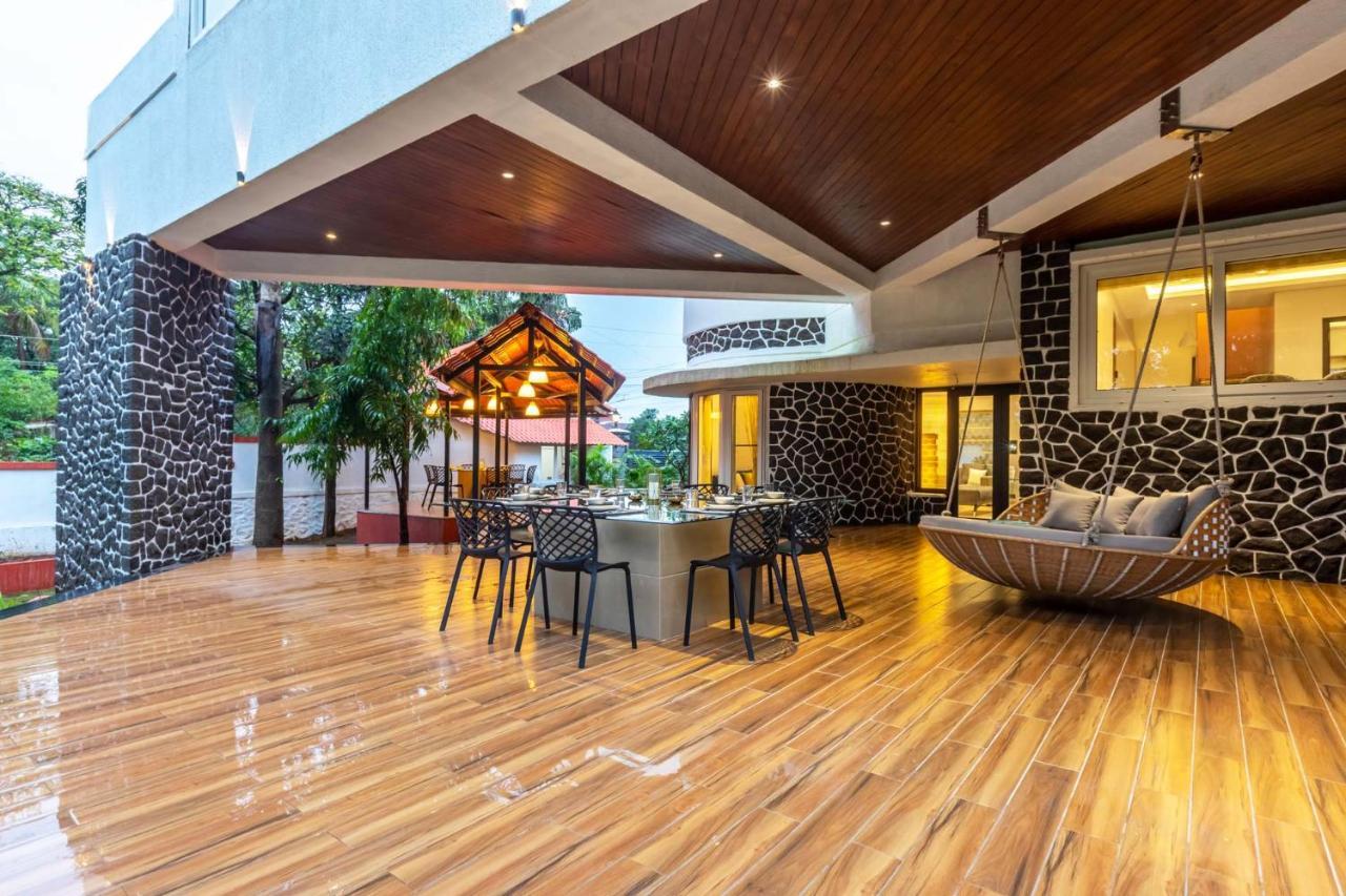 The Grey Medley By Stayvista With Mediterranean Interiors, Swimming Pool, Jacuzzi, Projector & A Lush Lawn With Gazebo Лонавала Екстериор снимка