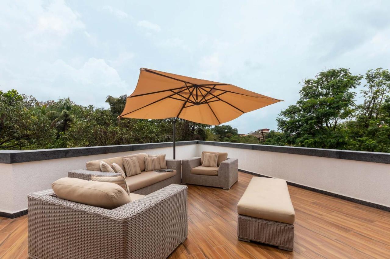 The Grey Medley By Stayvista With Mediterranean Interiors, Swimming Pool, Jacuzzi, Projector & A Lush Lawn With Gazebo Лонавала Екстериор снимка